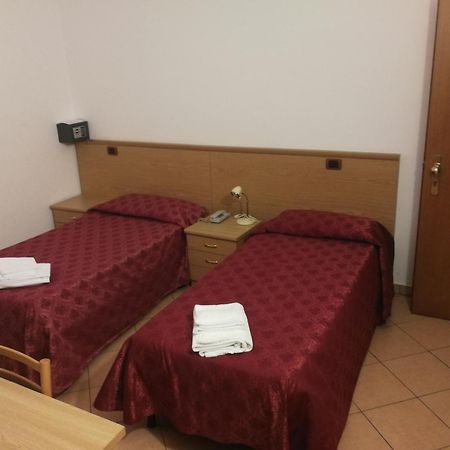 Albergo Della Stazione 卡伊罗蒙泰诺泰 客房 照片