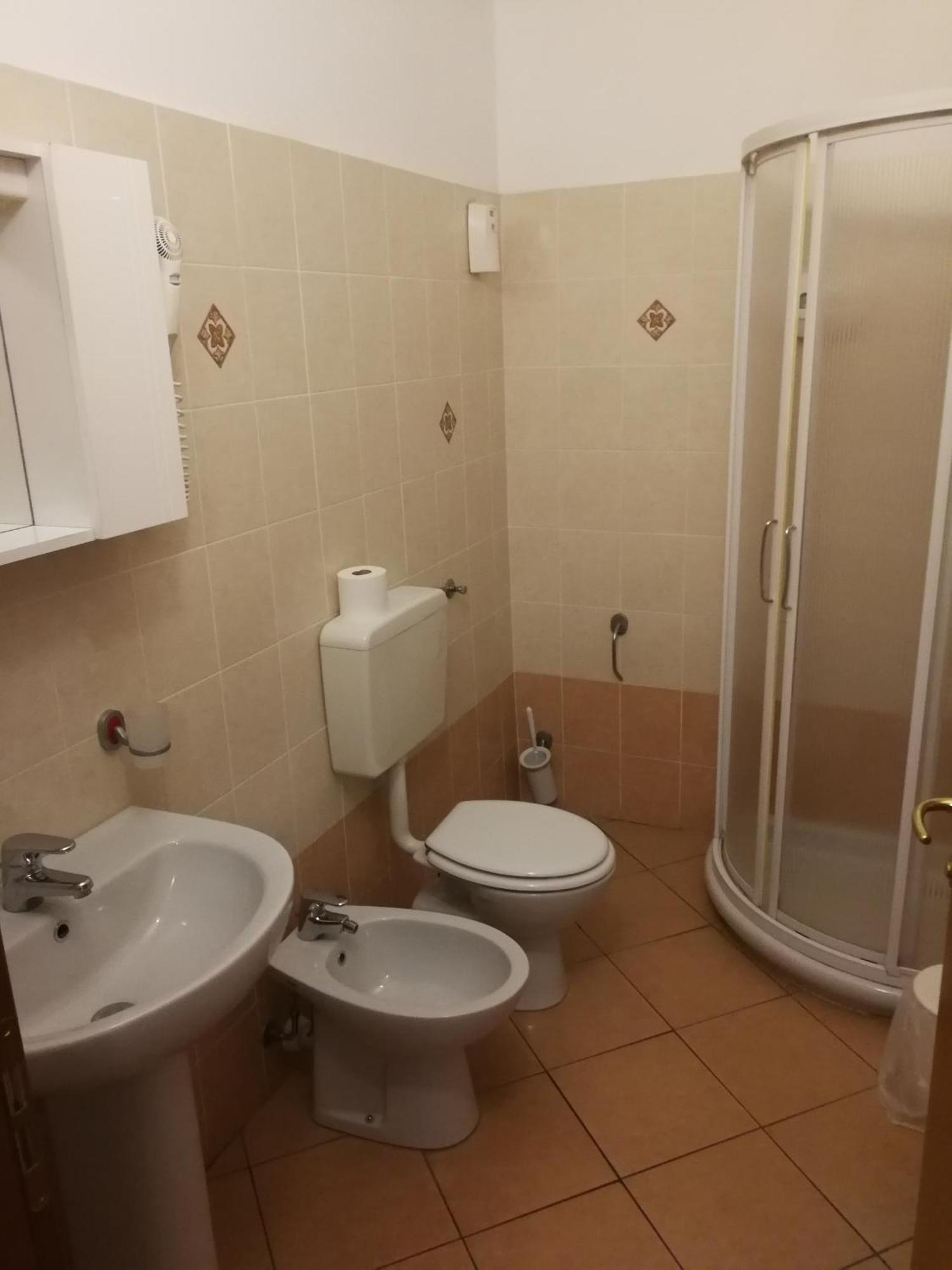 Albergo Della Stazione 卡伊罗蒙泰诺泰 客房 照片